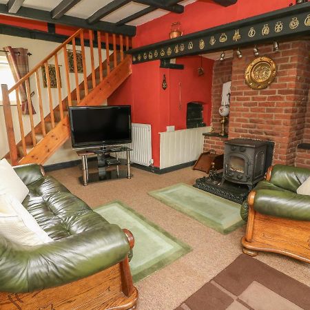 Caerau Farm House Llanidloes Bagian luar foto