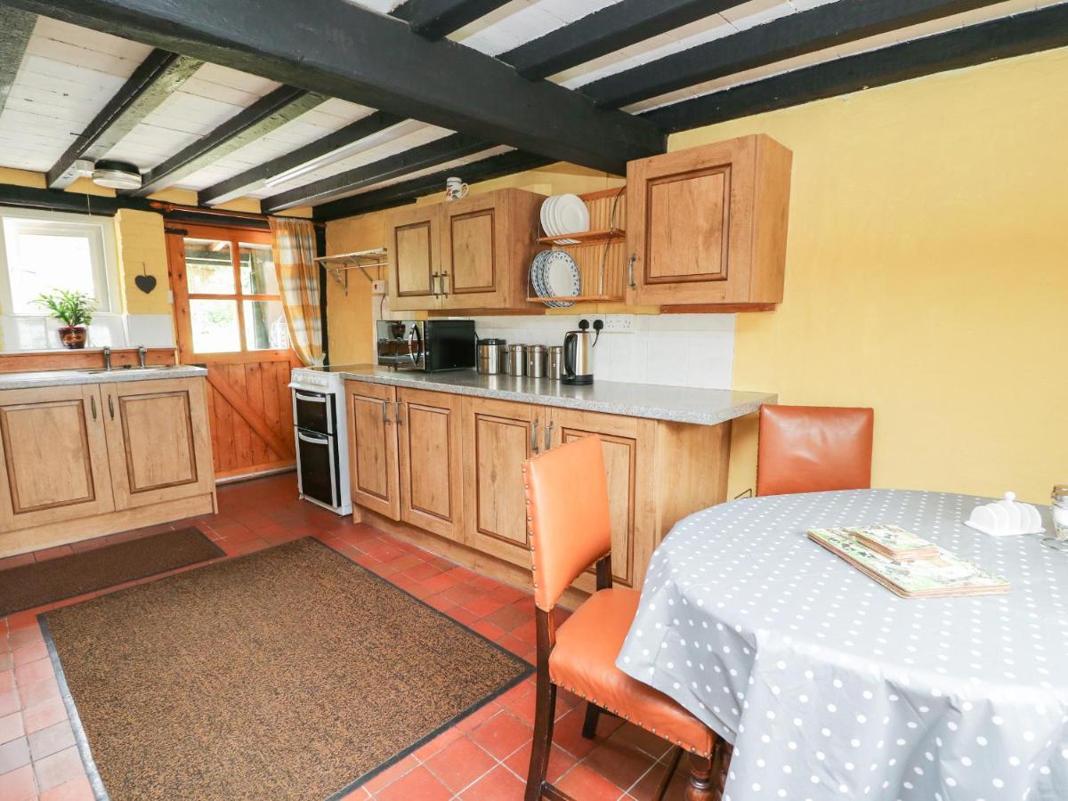 Caerau Farm House Llanidloes Bagian luar foto