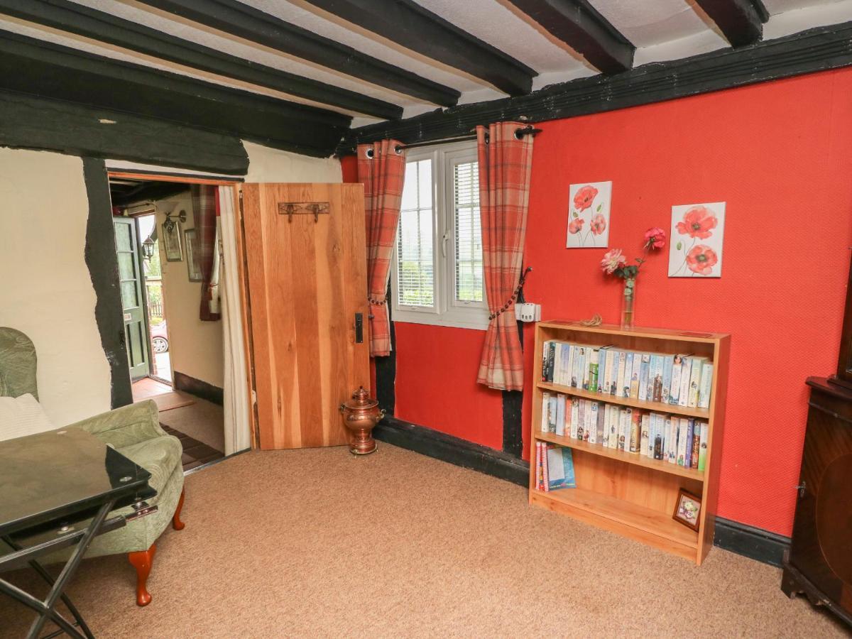Caerau Farm House Llanidloes Bagian luar foto